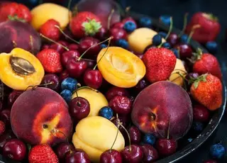 Рекордні ціни на вишню й чорну смородину: 2025 рік дає надприбутки садівникам