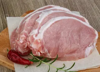 Закордонна свинина витісняє українську