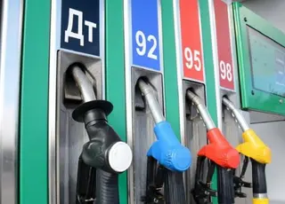 Ціни на бензин А-95 в Україні знизилися на понад 2 гривні за літр навесні