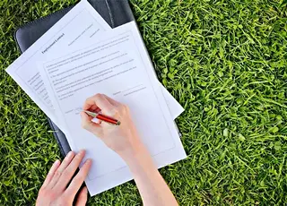 Які умови є істотними для договору оренди землі