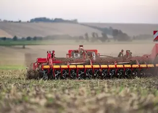 CrossCutter Disc у 3 ряди — максимум агроефекту при мінімальному обробітку