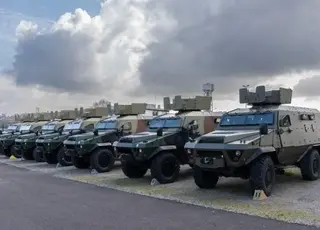 Франція поставить Україні 61 бронетранспортер Bastion, Нідерланди захистять логістичний хаб у Польщі