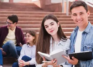 Вища освіта в Іспанії: вартість, стипендії та витрати для студентів
