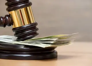 АМКУ оштрафував учасників земельних торгів на 290 тис грн за змову