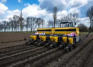 В Україні планують частково відшкодовувати аграріям вартість придбаних добрив