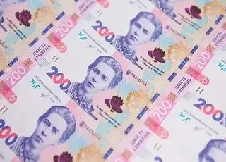 Середня зарплата в Україні у липні знизилася, але перевищила торішній показник