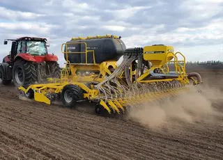 Посівний комплекс BEDNAR OMEGA вирішує одразу декілька задач
