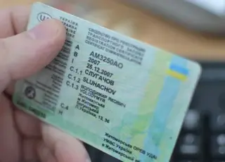 В Україні фіксують зростання шахрайства із підробленими водійськими посвідченнями