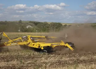 Чому BEDNAR SWIFTERDISC стає незамінним агрегатом у багатьох господарствах