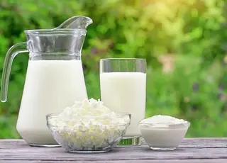 Глобальний надлишок молока призводить до зниження цін на молочну продукцію у світі