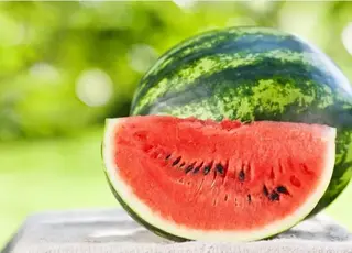 Стало відомо, коли у продажу з’являться херсонські кавуни