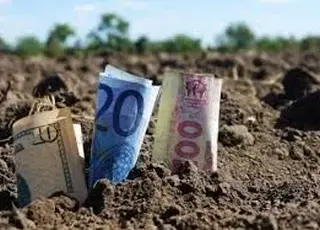 Чому податкова надсилає рахунки за землю, якою ви вже не володієте