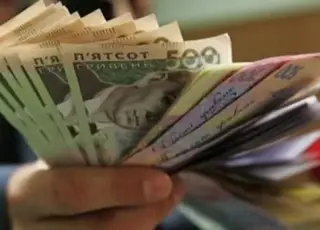 Скільки потрібно заробляти для гідного життя в Україні у 2025 році: експертна оцінка