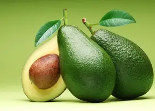 Чи безпечні авокадо для нирок: що радять лікарі