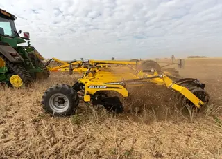 Волога, швидкість і якість: досвід фермерів із BEDNAR SWIFTERDISC