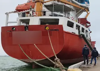 В одеському порту заарештовано суховантаж тіньового флоту росії: він перевозив українську агропродукцію