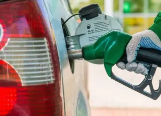 В Україні почали дешевшати бензин і дизель