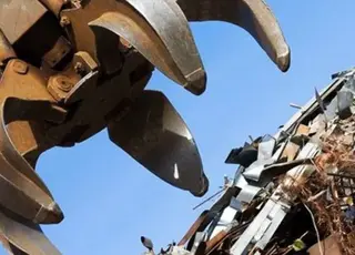 Експорт брухту дає Україні у 280 р менше податків, ніж його переробка