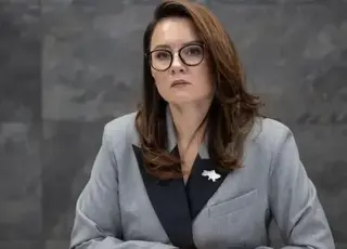 Учителі прифронтових громад отримають підвищену щомісячну доплату у 4000 грн