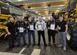 Сервісні інженери НФМ АГРО пройшли технічне навчання на заводі BEDNAR у Чехії