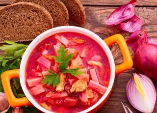 Ціни на овочі борщового набору в Україні обвалилися втричі