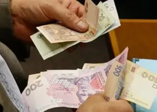 Як оформити надбавку до пенсії для самотніх пенсіонерів після 80 років