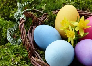 Як швидко пофарбувати яйця на Великдень: названо 5 способів 