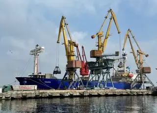 Морські порти України збільшили вантажообіг вдвічі