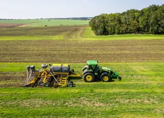 Смуговий обробіток ґрунту та посів сівалкою BEDNAR MATADOR